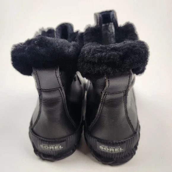 Sorel Out N About Plus Lux US 8 Boots Waterproof‎ Black Leather Glitter - Picture 2 of 6